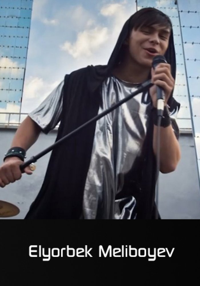 Kiyimdagi ayollarning rus porno fotosuratlari