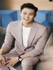 Чжан Минъен