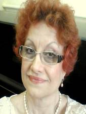 Елена Караваешникова